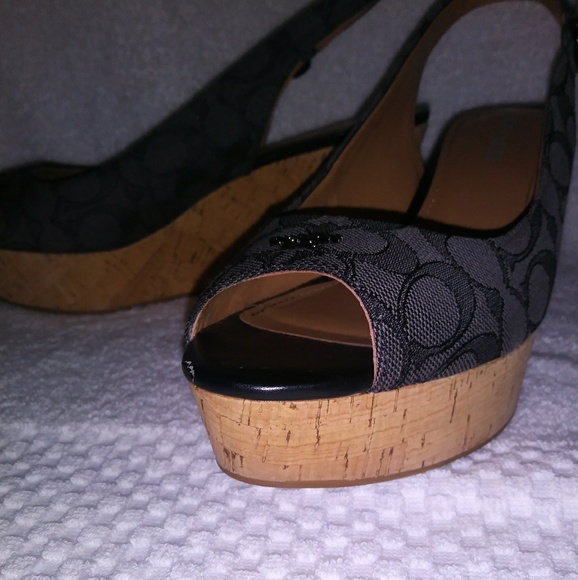 Coach Wedged heals - Picture 3 of 6